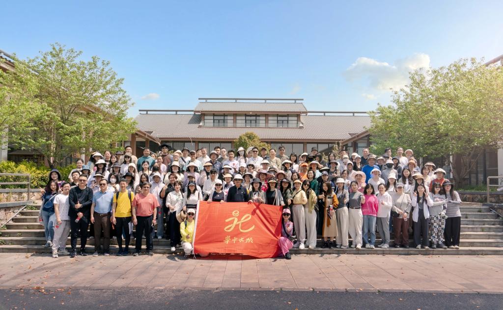 沐春光，踏青行  我社趣味徒步正当时